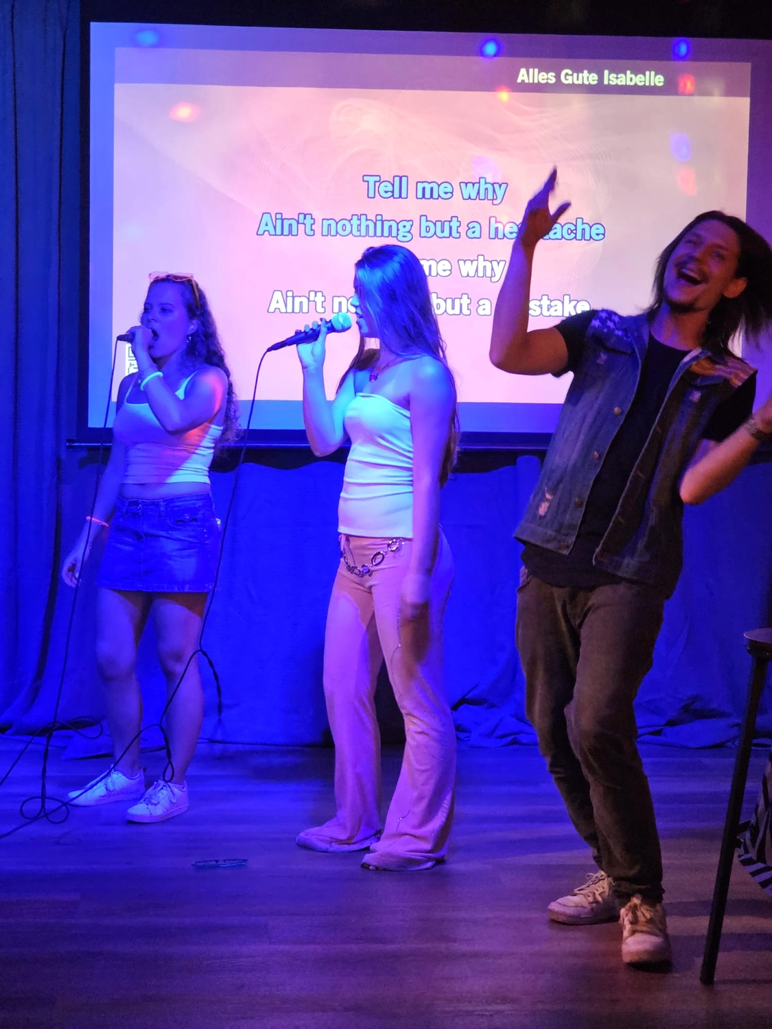 tiKit, Live-Musik am Abend